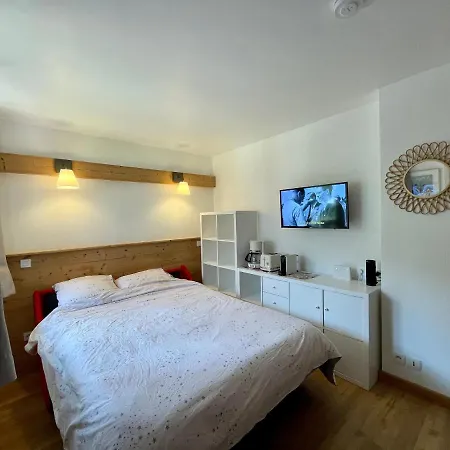 1800 Piscine & Sauna & Squash - Balcon Oriente Sud Apartment *